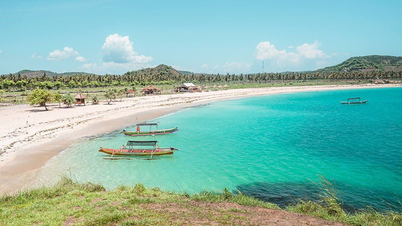 Wisata pantai tanjung aan lombok